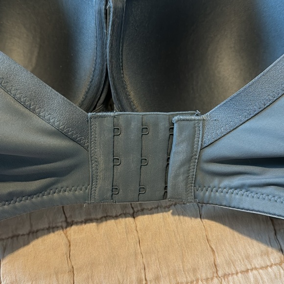 Modern Movement Bra - Picture 2 of 5